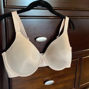 Vanity Fair 76380 Beauty Back Smoother Underwire Bra 38DD. New without tags